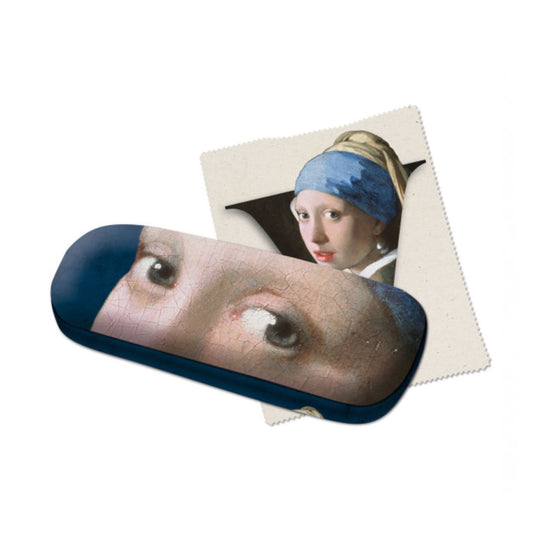 Bekking & Blitz glasses case with microfibre cloth. girl with pearl earing