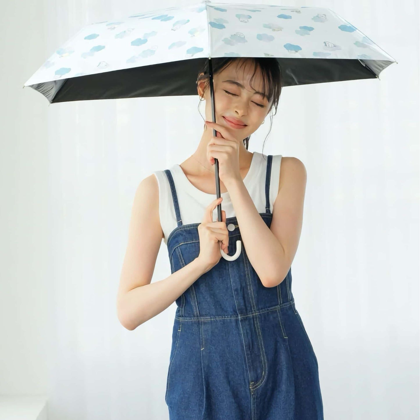 Chiikawa × Wpc. Blackout Shading umbrella. Flower crown sleepy blue