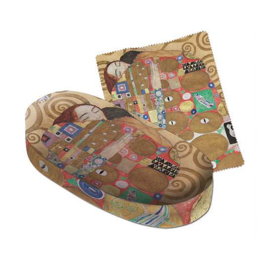 Bekking & Blitz glasses case with microfibre cloth. the kisses